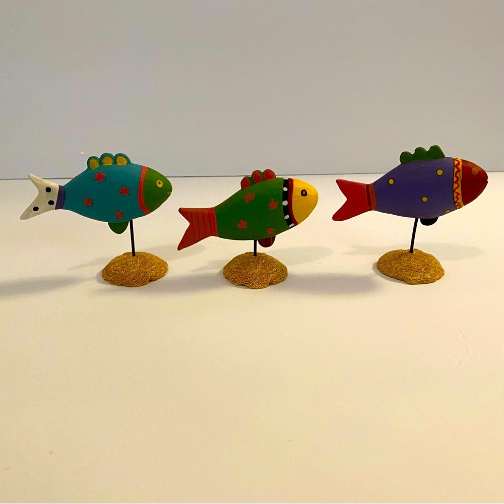 Blossom Bucket Set of 3 Tropical Fish Figurines